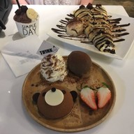 SIMPLE DAY GELATO & CHOCOLATE เดอะบล๊อค ราชพฤกษ์