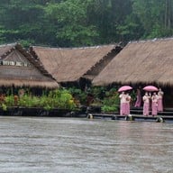 เรือนแพ ริเวอร์แคว จังเกิลราฟท์