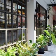 หน้าร้าน Mellow Talk Mellow Talk