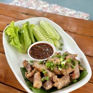 เมนูของร้าน The Three Little Pigs ท่าตลาด