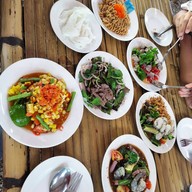 เมนูของร้าน ตำนายหนวด