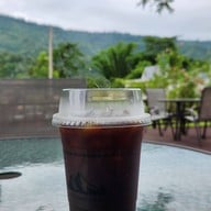 The Mountain Deer View Lodge & Hashery บ้านมุง