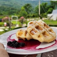 The Mountain Deer View Lodge & Hashery บ้านมุง