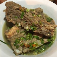 ตลาดนัดรถไฟ ศรีนครินทร์