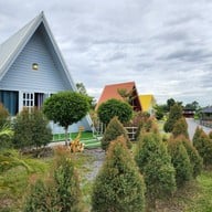 The Mountain Deer View Lodge & Hashery บ้านมุง
