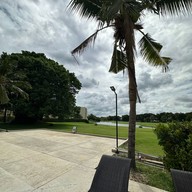 โรงแรมอีสตินธนาซิตี้ กอล์ฟรีสอร์ท กรุงเทพ