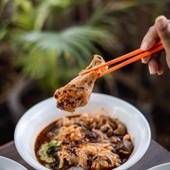 เตี๋ยวไก่ป้ายแดง (ไก่ตุ๋นมะระ) 1