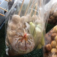 ลูกชิ้นปิ้งแม็คโครบางพลี เลิกแล้ว แล้วย้ายที่ใหม่ค่ะ สั่งได้ค่ะ แหลมใหญ่ลูกชิ้นหมู ย้่ายจากแม็คโครบางพลี มาที่ใหม่ค่ะ