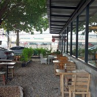 บรรยากาศ ร้านน่านั่งศรีด่าน22