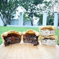 Monster By Tong พร้อมพงษ์