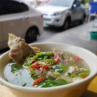 เมนูของร้าน ข้าวมันไก่ อ้วนสาย 4