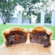 Monster By Tong พร้อมพงษ์