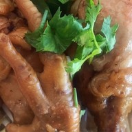 เจ๊แก้วไก่ตุ๋น ศรีชุม