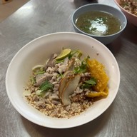 เมนูของร้าน กิมท้อ นครปฐม ก๋วยเตี๋ยวต้มยำ