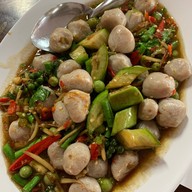 เมนูของร้าน หน้าผา ปลาทอดมัน -