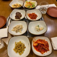 KO KUNG Korean BBQ ( traditionally) สุขุมวิท 26