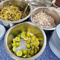 บรรยากาศ ร้านข้าวซอยพอใจ