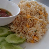 ร่มไม้ ริมนา ลาดหลุมแก้ว