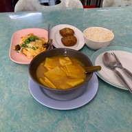 ร้านแกงส้ม