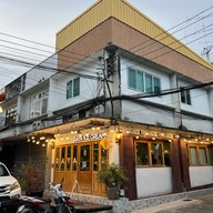 Raya Experimental craft icecream and cafe วัดมังกรเยาวราช