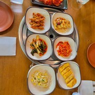KO KUNG Korean BBQ ( traditionally) สุขุมวิท 26