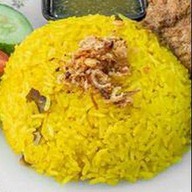 ข้าวหมกไก่ทอด by siri สุขุมวิท101/1