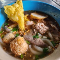 เมนูของร้าน เฮียบ๊วย ก๋วยเตี๋ยวหมูโบราณ (ห่อใบตอง)