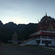 วัดเขาแดง