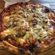 Pizza House by Somprasong Guest House