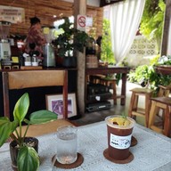 เมนูของร้าน 𝘾𝙃𝙊𝙄 𝘾𝙤𝙛𝙛𝙚𝙚 𝙎𝙡𝙤𝙬𝙗𝙖𝙧 — ช้อย ชัยนาท