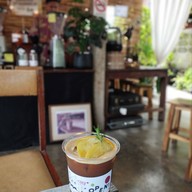 เมนูของร้าน 𝘾𝙃𝙊𝙄 𝘾𝙤𝙛𝙛𝙚𝙚 𝙎𝙡𝙤𝙬𝙗𝙖𝙧 — ช้อย ชัยนาท