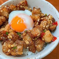 เมนูของร้าน ข้าวกับหมู