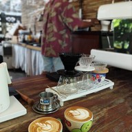 เมนูของร้าน 𝘾𝙃𝙊𝙄 𝘾𝙤𝙛𝙛𝙚𝙚 𝙎𝙡𝙤𝙬𝙗𝙖𝙧 — ช้อย ชัยนาท