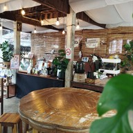 บรรยากาศ 𝘾𝙃𝙊𝙄 𝘾𝙤𝙛𝙛𝙚𝙚 𝙎𝙡𝙤𝙬𝙗𝙖𝙧 — ช้อย ชัยนาท