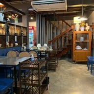 บ้านชมเพลิน