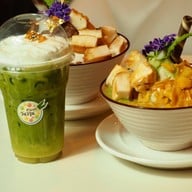 บัวลอยวันวานcafe อ่าวอุดม