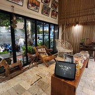 บรรยากาศ Swing Bar by Ching Cha