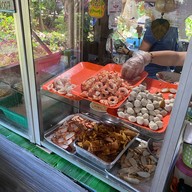 จันทราก๋วยเตี๋ยวทะเล แหลมงอบ