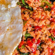 ไก่ย่างลุงพงษ์  8แยกนาสร้ง นำ้ราดฉ่ำๆ