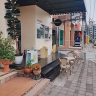 หน้าร้าน aunties coffee aunties coffee