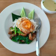 ข้าวปลา Chiangmai 89 Plaza