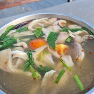ชิดลม ชมกว๊าน