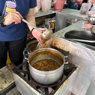 ข้าวมันไก่ ขนมจีนไหหลำ สวนสน โกอ่างโภชนา บางโพ
