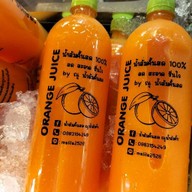 ณุ น้ำส้มคั้นสดพรีเมี่ยม100%น้ำผลไม้ปั่นสมูทตี้สาขาตลาดคู่สร้าง สาขาตลาดคู่สร้าง