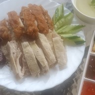 ร้านอาออม