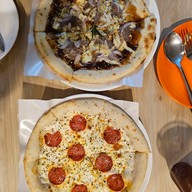 Catory Pizza สาขา มจธ. ประชาอุทิศ