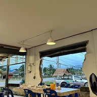 สามสีซีฟู้ด