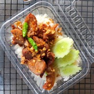 ข้าวหมูทอดจับกัง by ซ้อแนน ซ้อแนนเจ้าเก่า