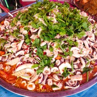 หน้าร้าน แหนมหมูทอด&ยำถาดใหญ่แซ่บ