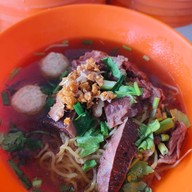 เจ๊ดา ก๋วยเตี๋ยวเนื้อ